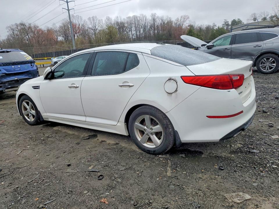 42043206 :رقم المزاد ، KNAGM4A71F5643651 vin ، 2015 Kia Optima مزاد بيع
