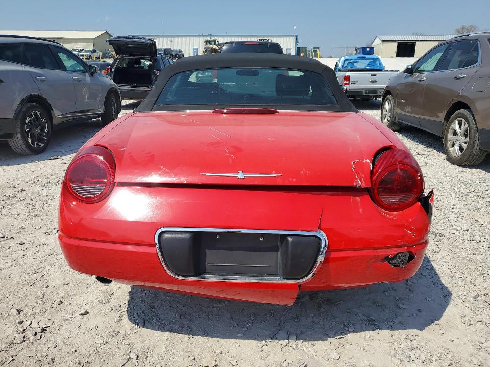 47631426 :رقم المزاد ، 1FAHP60A52Y102902 vin ، 2002 Ford Thunderbird مزاد بيع