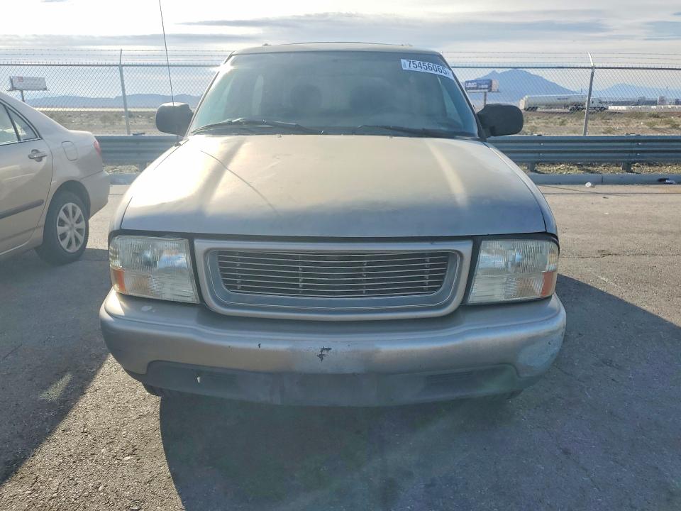 Продаж на аукціоні авто 2000 Gmc Jimmy, vin: 1GKCS18W6YK221564, номер лоту: 75456065
