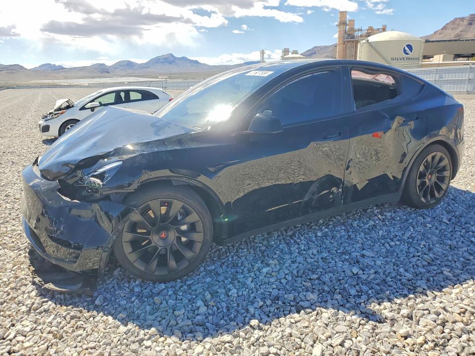 41607656 :رقم المزاد ، 7SAYGDEE9PF858592 vin ، 2023 Tesla Model Y مزاد بيع