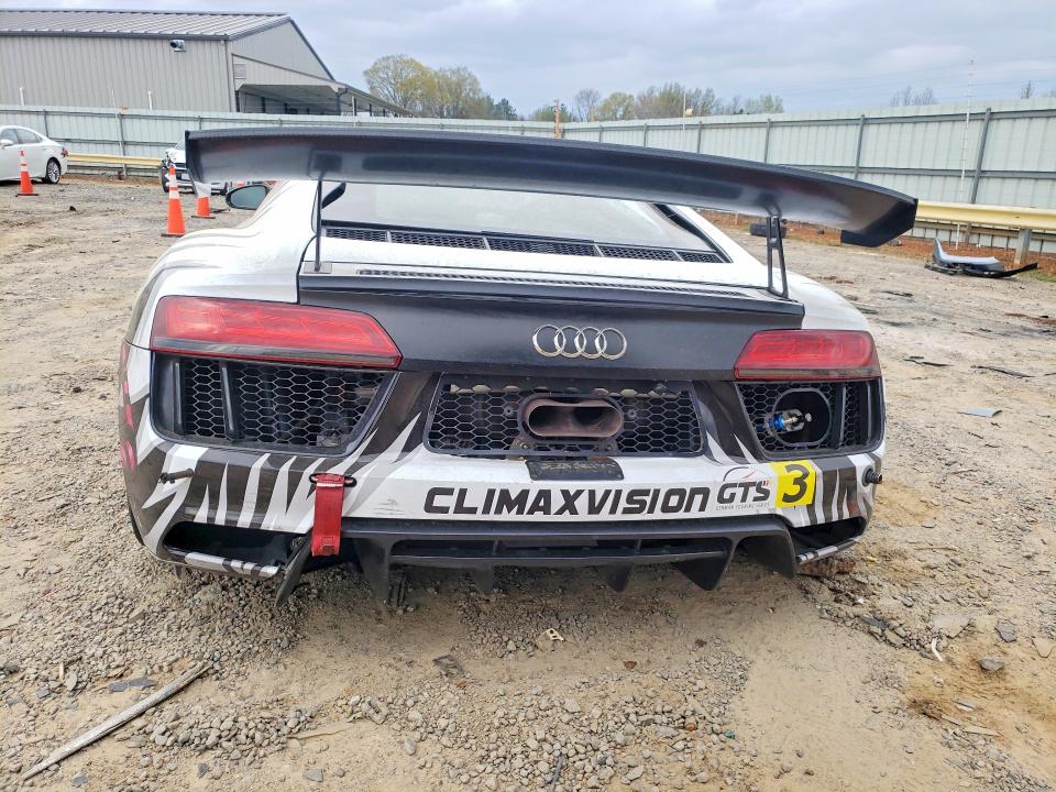 2018 Audi R8 Lms Gt4 მანქანა იყიდება აუქციონზე, vin: WUAGT44S7J7940008, აუქციონის ნომერი: 47746706