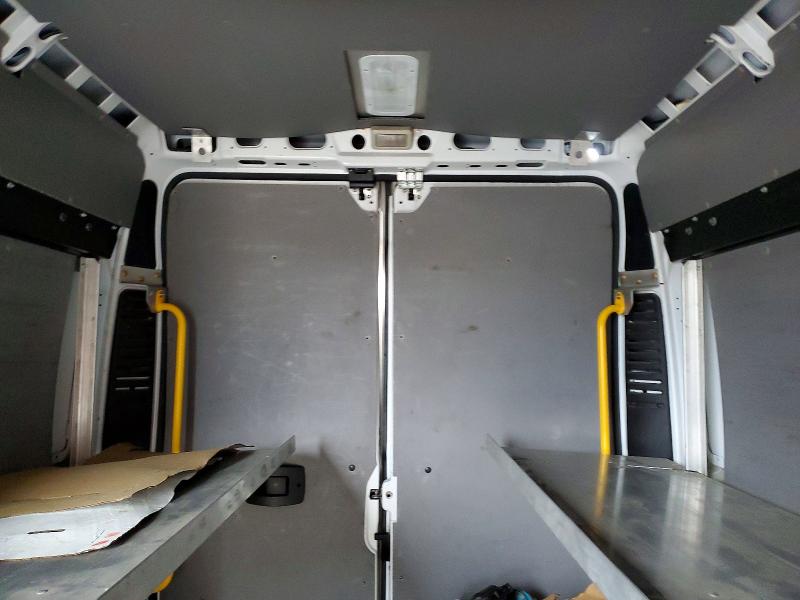 46883396 :رقم المزاد ، 3C6TRVDG2JE160999 vin ، 2018 Ram Promaster 2500 مزاد بيع