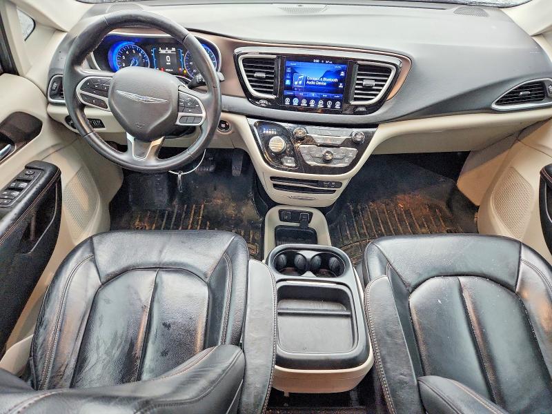 46396646 :رقم المزاد ، 2C4RC1BG9HR744793 vin ، 2017 Chrysler Pacifica مزاد بيع