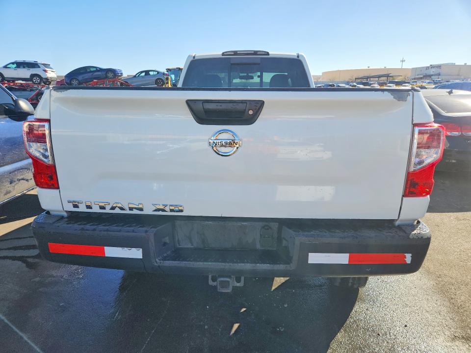 45545356 :رقم المزاد ، 1N6AA1R96HN568533 vin ، 2017 Nissan Titan Xd مزاد بيع