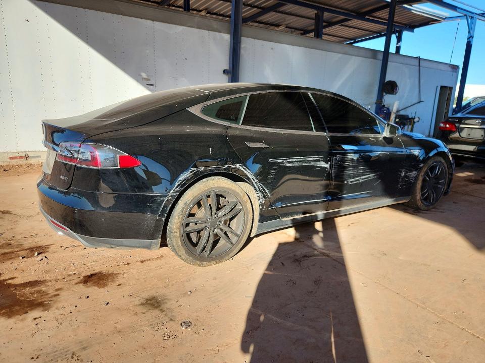 2015 Tesla Model S მანქანა იყიდება აუქციონზე, vin: 5YJSA1H25FF086482, აუქციონის ნომერი: 45603256