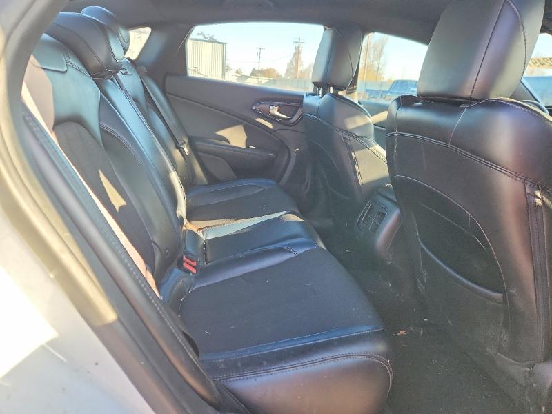 Продажа на аукционе авто 2015 Chrysler 200, vin: 1C3CCCBG3FN727987, номер лота: 47924916