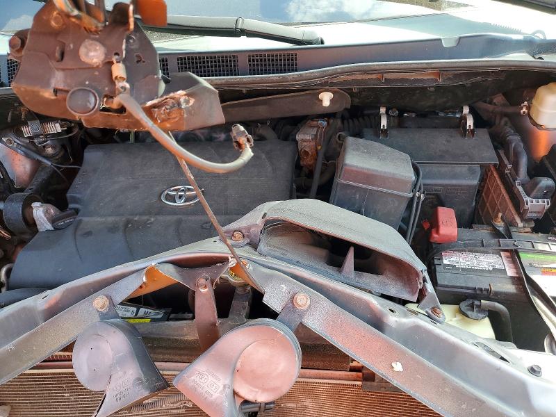 47684206 :رقم المزاد ، 5TDDK3DC3ES080819 vin ، 2014 Toyota Sienna مزاد بيع