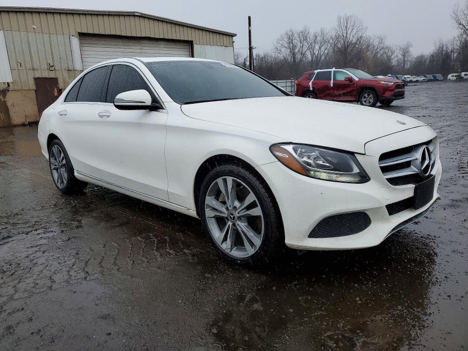 Продажа на аукционе авто 2018 Mercedes-benz C, vin: 55SWF4KB6JU279194, номер лота: 46082716