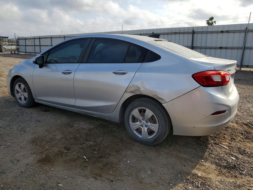47786246 :رقم المزاد ، 1G1BC5SMXJ7111587 vin ، 2018 Chevrolet Cruze مزاد بيع