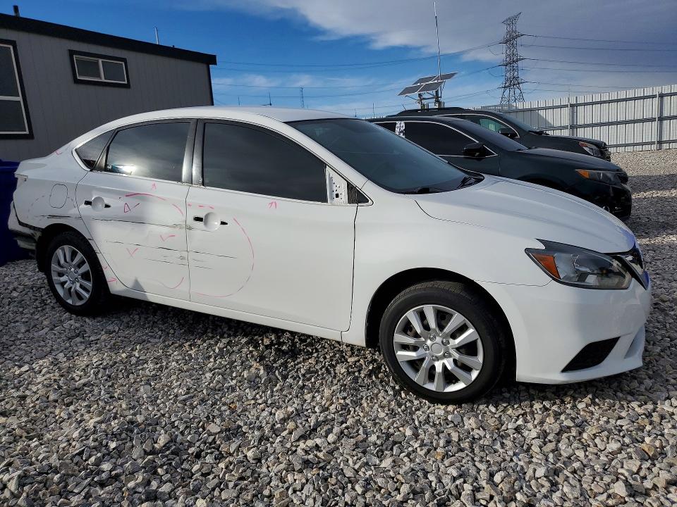 Продаж на аукціоні авто 2018 Nissan Sentra, vin: 3N1AB7AP6JY299524, номер лоту: 79783705