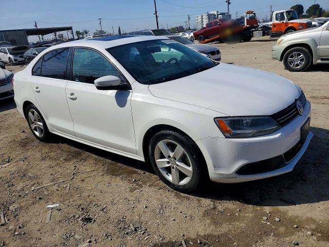 2014 Volkswagen Jetta მანქანა იყიდება აუქციონზე, vin: 3VWLL7AJ7EM364843, აუქციონის ნომერი: 45782866