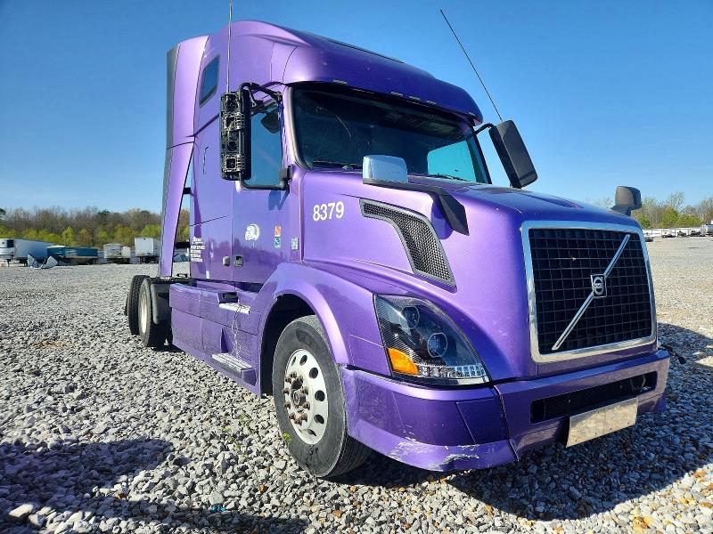 Продажа на аукционе авто 2015 Volvo Vnl, vin: 4V4N99EH8FN178379, номер лота: 45503886