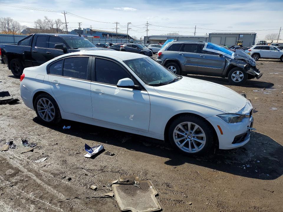 Продаж на аукціоні авто 2016 Bmw 320, vin: WBA8A3C57GK689622, номер лоту: 46070706