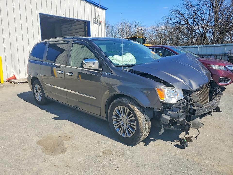 41957436 :رقم المزاد ، 2C4RC1CG0GR207405 vin ، 2016 Chrysler Town & Country مزاد بيع