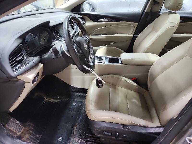 75073945 :رقم المزاد ، W04GV8SX1J1165067 vin ، 2018 Buick Regal Tourx مزاد بيع