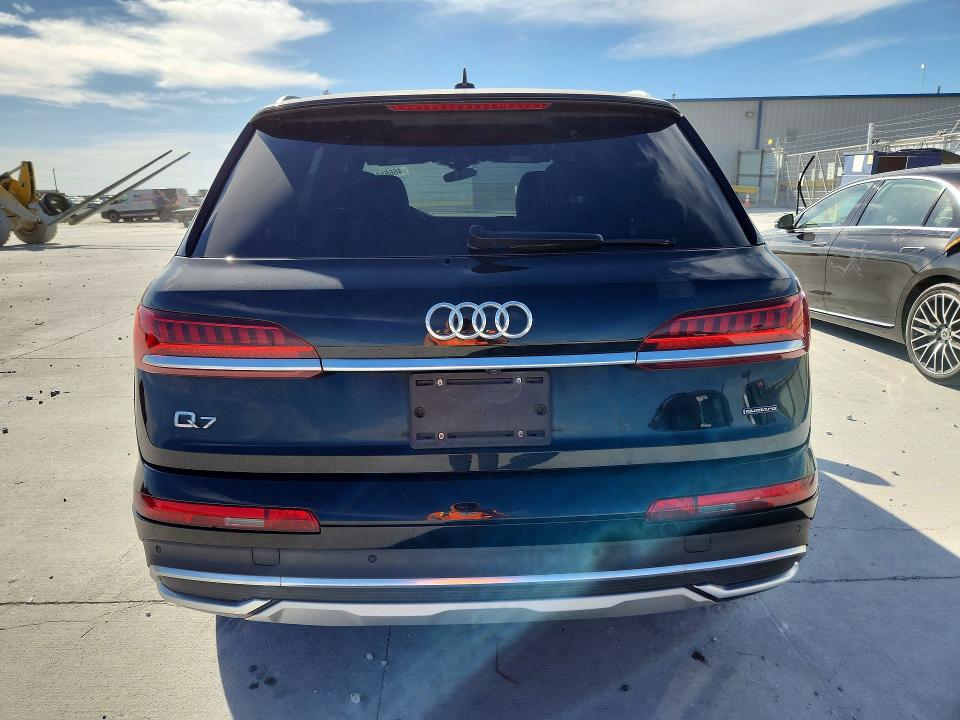 Продажа на аукционе авто 2021 Audi Q7, vin: WA1AJAF7XMD015559, номер лота: 46665856