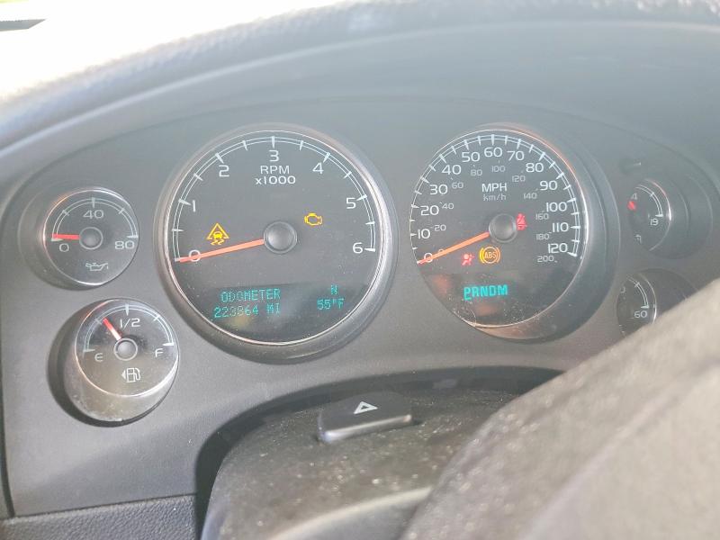2010 Chevrolet Suburban მანქანა იყიდება აუქციონზე, vin: 1GNUKJE30AR268670, აუქციონის ნომერი: 45997976
