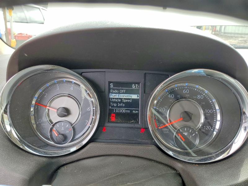 47425776 :رقم المزاد ، 2C4RC1CGXFR727951 vin ، 2015 Chrysler Town & Country مزاد بيع