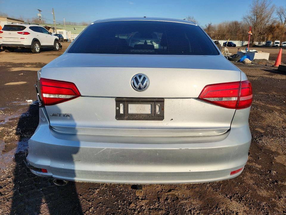45504086 :رقم المزاد ، 3VW1K7AJ6FM401554 vin ، 2015 Volkswagen Jetta مزاد بيع