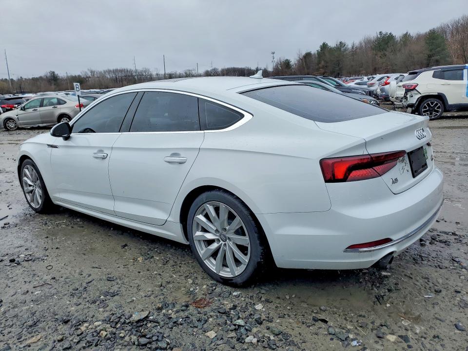 2018 Audi A5 მანქანა იყიდება აუქციონზე, vin: WAUANCF5XJA120360, აუქციონის ნომერი: 45534606