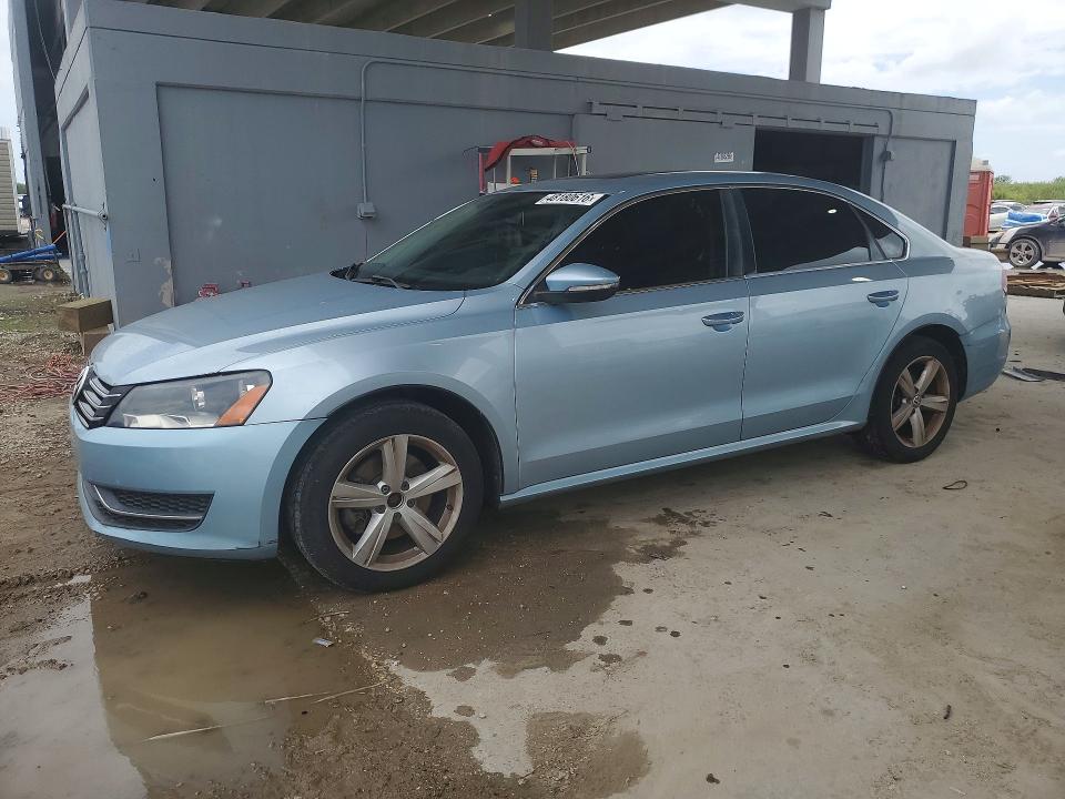 48180616 :رقم المزاد ، 1VWBH7A3XCC072780 vin ، 2012 Volkswagen Passat مزاد بيع