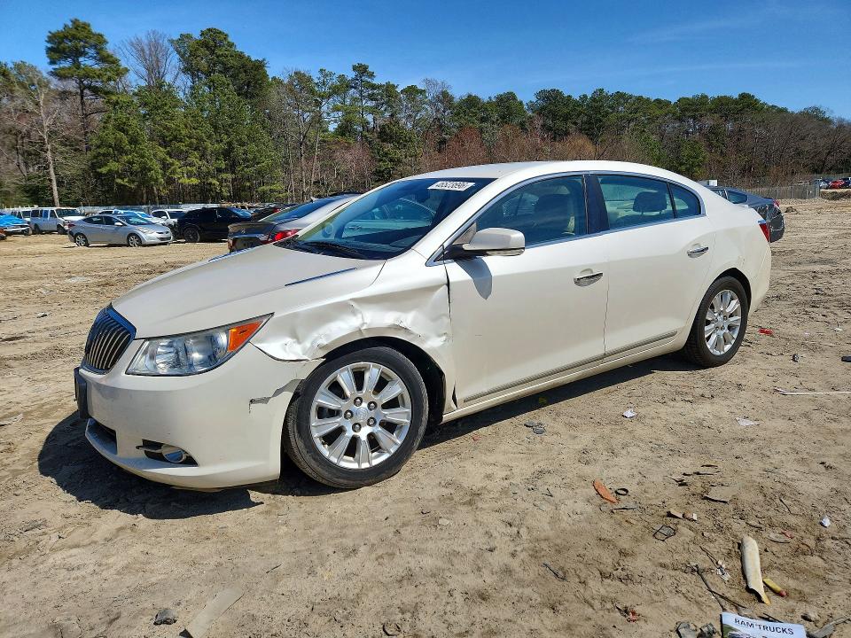 46523896 :رقم المزاد ، 1G4GC5ER2DF297118 vin ، 2013 Buick Lacrosse مزاد بيع