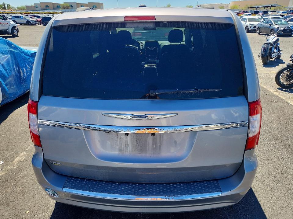 2015 Chrysler Town & Country მანქანა იყიდება აუქციონზე, vin: 2C4RC1BGXFR661807, აუქციონის ნომერი: 46766636