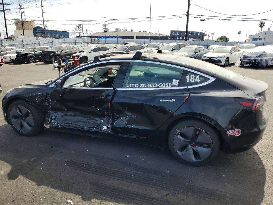 47786486 :رقم المزاد ، 5YJ3E1EA2LF606475 vin ، 2020 Tesla Model 3 مزاد بيع