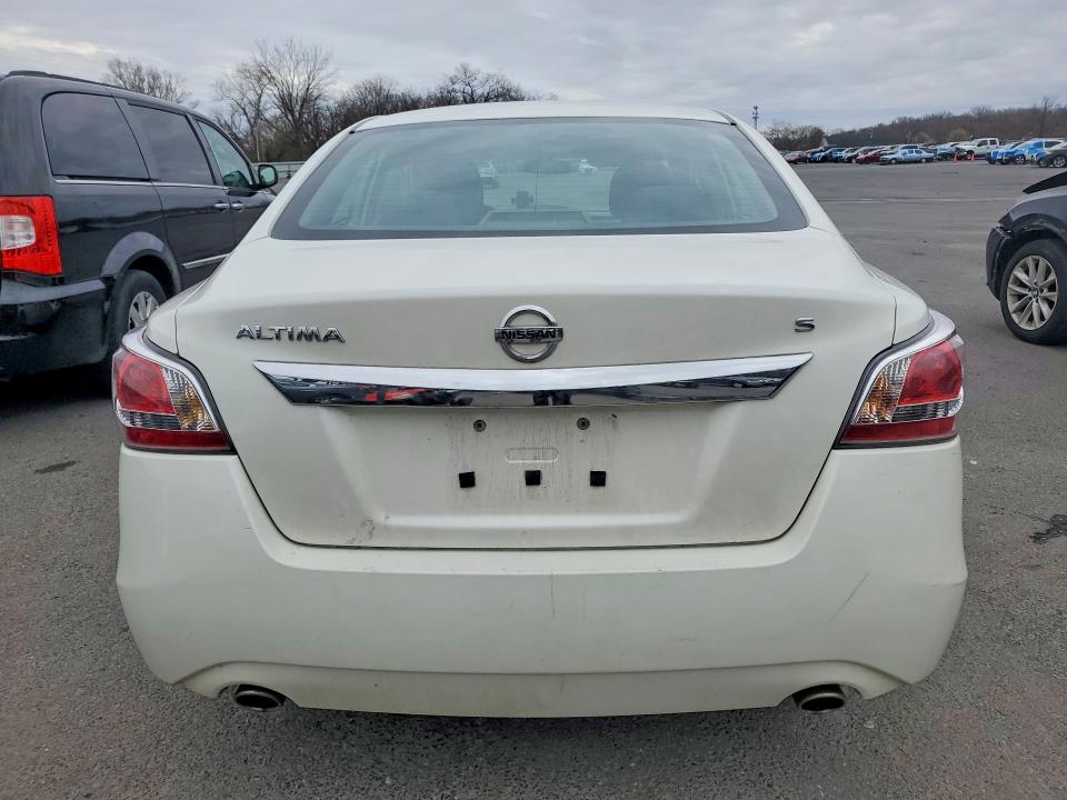 2015 Nissan Altima მანქანა იყიდება აუქციონზე, vin: 1N4AL3AP9FC469125, აუქციონის ნომერი: 47900226