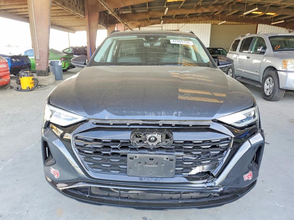 2024 Audi Q8 E-tron მანქანა იყიდება აუქციონზე, vin: WA15AAGE1RB045535, აუქციონის ნომერი: 47409756