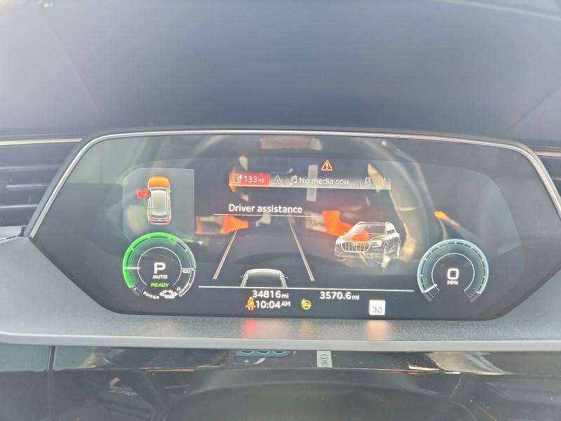 Продаж на аукціоні авто 2022 Audi E-tron, vin: WA1LAAGE3NB027118, номер лоту: 46112386
