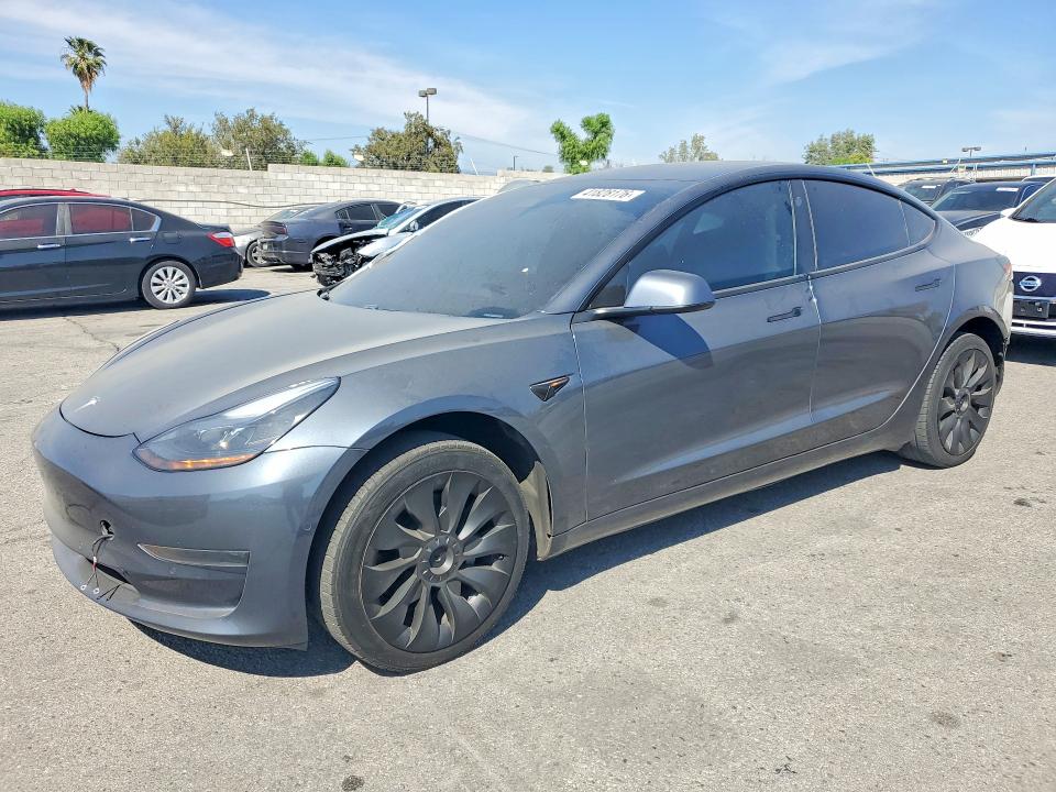 2021 Tesla Model 3 მანქანა იყიდება აუქციონზე, vin: 5YJ3E1EA0MF998163, აუქციონის ნომერი: 41828176