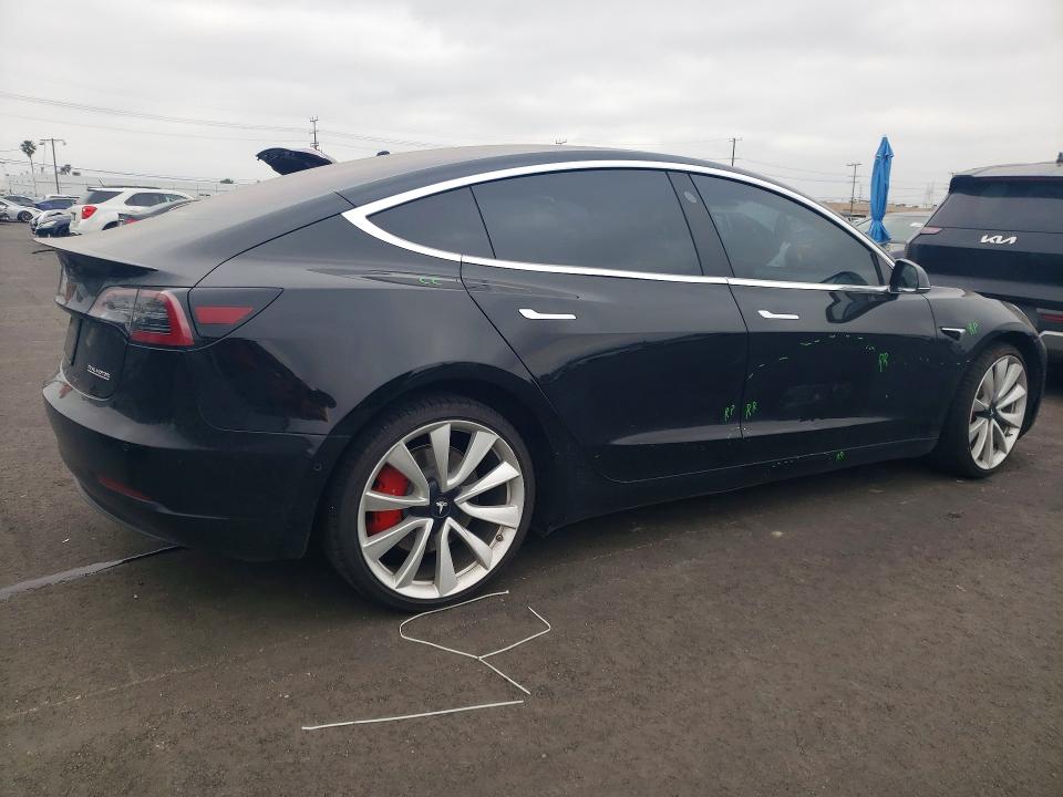 Продаж на аукціоні авто 2018 Tesla Model 3, vin: 5YJ3E1EB0JF187659, номер лоту: 45503456