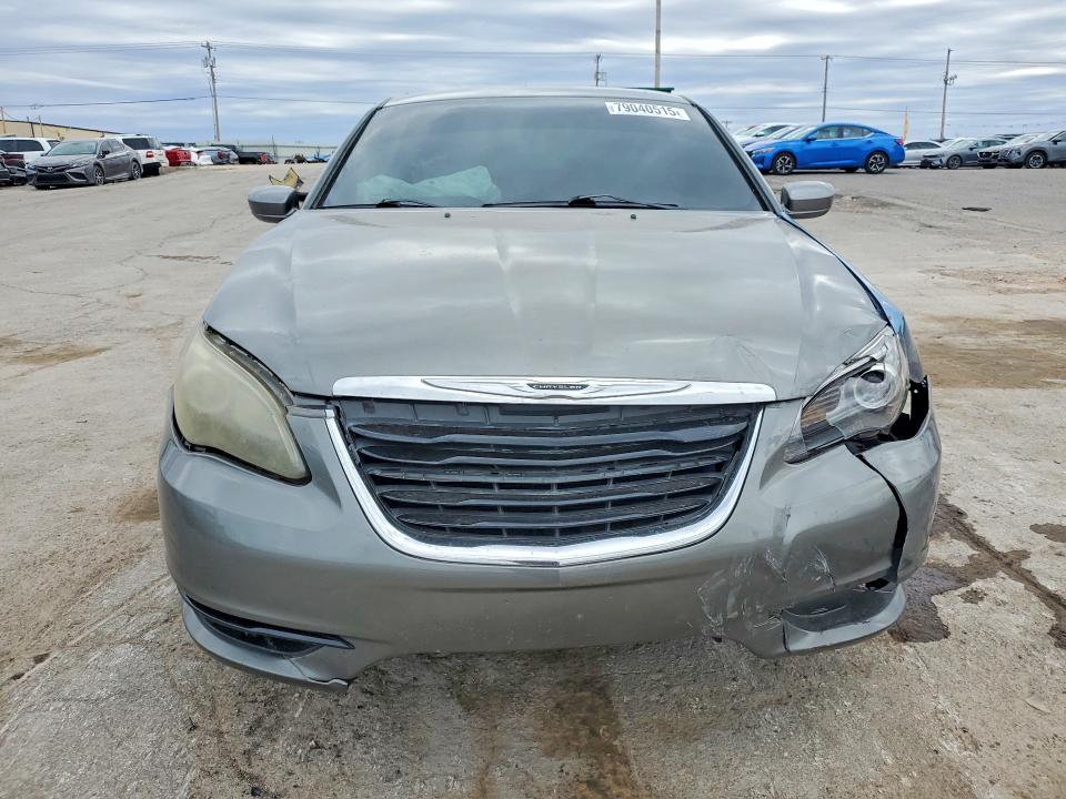 79040515 :رقم المزاد ، 1C3CCBBBXDN501229 vin ، 2013 Chrysler 200 مزاد بيع