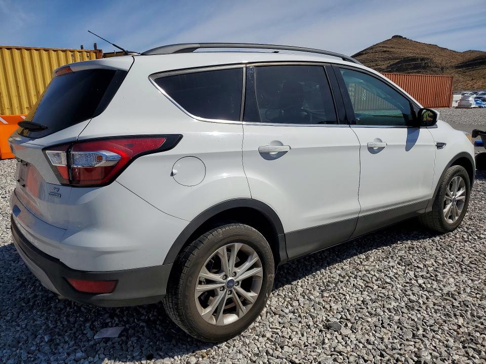 Продажа на аукционе авто 2018 Ford Escape, vin: 1FMCU0GD6JUC35972, номер лота: 47197606