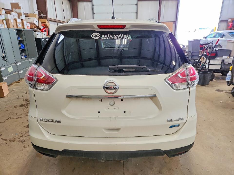 Продаж на аукціоні авто 2015 Nissan Rogue, vin: 5N1AT2MV1FC906612, номер лоту: 79110375