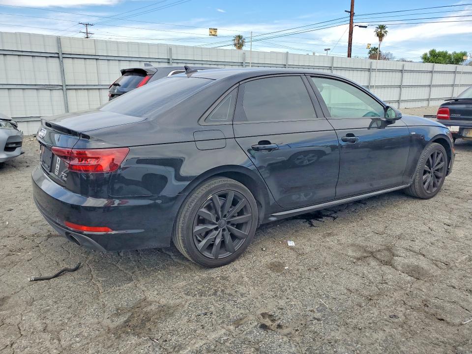 Продаж на аукціоні авто 2018 Audi A4, vin: WAUKMAF48JN020222, номер лоту: 45784886