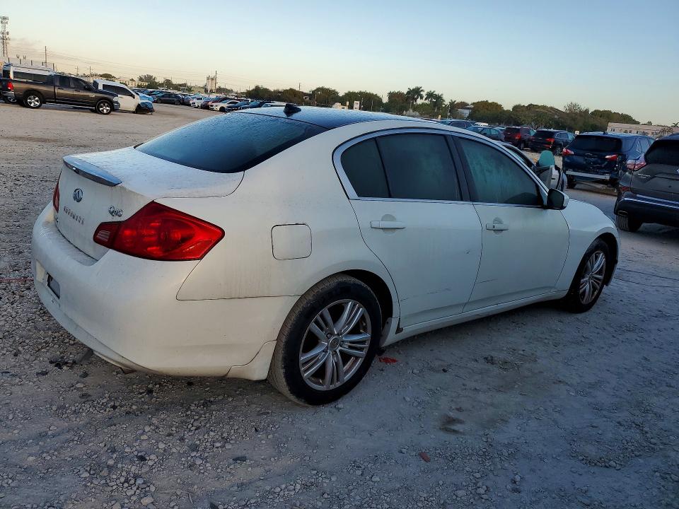 Продаж на аукціоні авто 2015 Infiniti Q40, vin: JN1CV6AR4FM651490, номер лоту: 45619196