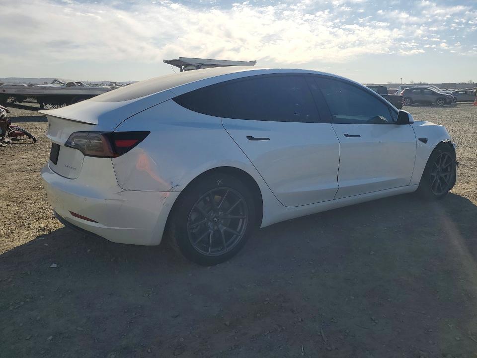79568715 :رقم المزاد ، 5YJ3E1EB0MF903402 vin ، 2021 Tesla Model 3 مزاد بيع