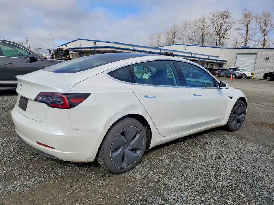 47909126 :رقم المزاد ، 5YJ3E1EA8LF645054 vin ، 2020 Tesla Model 3 مزاد بيع