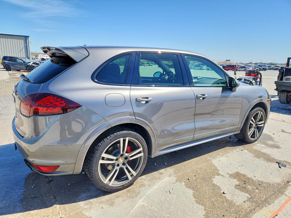 Продаж на аукціоні авто 2013 Porsche Cayenne, vin: WP1AD2A2XDLA75568, номер лоту: 46111826