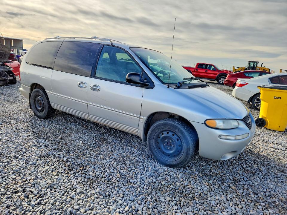 45564986 :رقم المزاد ، 1C4GP64L0YB697283 vin ، 2000 Chrysler Town & Country مزاد بيع