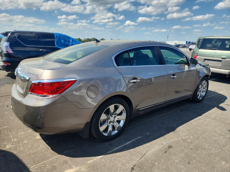 41746066 :رقم المزاد ، 1G4GE5ED5BF282561 vin ، 2011 Buick Lacrosse مزاد بيع