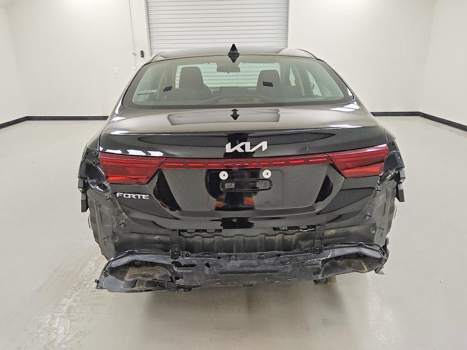 46439526 :رقم المزاد ، 3KPF24AD9RE707969 vin ، 2024 Kia Forte مزاد بيع