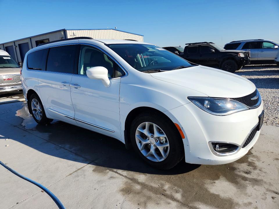 Продаж на аукціоні авто 2017 Chrysler Pacifica, vin: 2C4RC1BG2HR543804, номер лоту: 47058256
