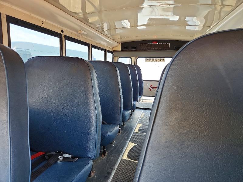 47119136 :رقم المزاد ، 1GBHG316091114840 vin ، 2009 Chev Bus مزاد بيع