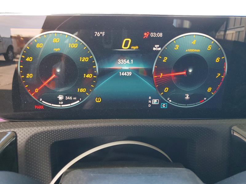 46048596 :رقم المزاد ، W1K3G4EB3NJ372482 vin ، 2022 Mercedes-benz A مزاد بيع