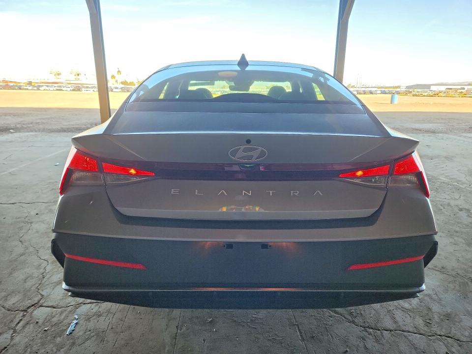 Продаж на аукціоні авто 2025 Hyundai Elantra, vin: KMHLL4DG3SU025176, номер лоту: 79753195