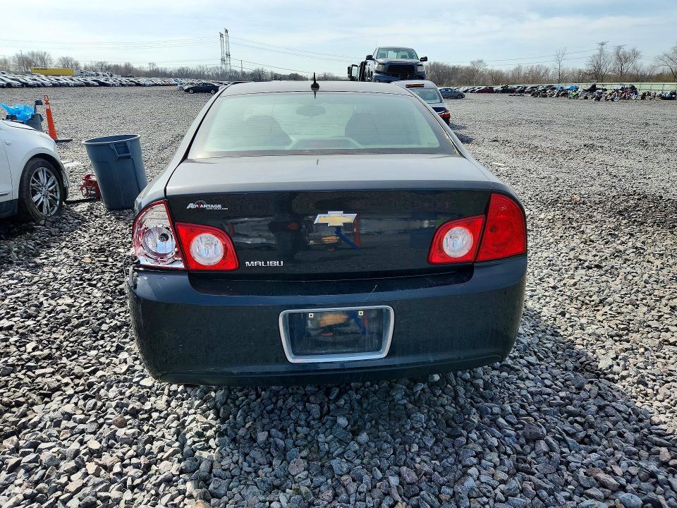 46927096 :رقم المزاد ، 1G1ZB5E14BF351406 vin ، 2011 Chevrolet Malibu مزاد بيع