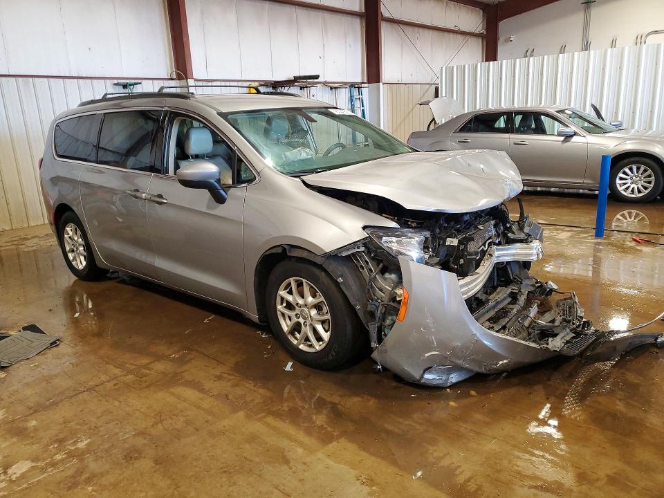 46334906 :رقم المزاد ، 2C4RC1DGXLR262002 vin ، 2020 Chrysler Voyager مزاد بيع